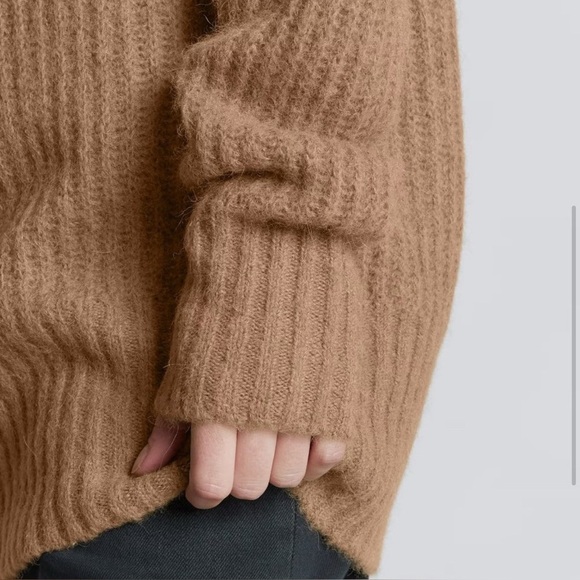 Everlane Sweater Women S Alpaca Oversized Turtleneck Merino Wool Camel Color - Picture 3 of 9